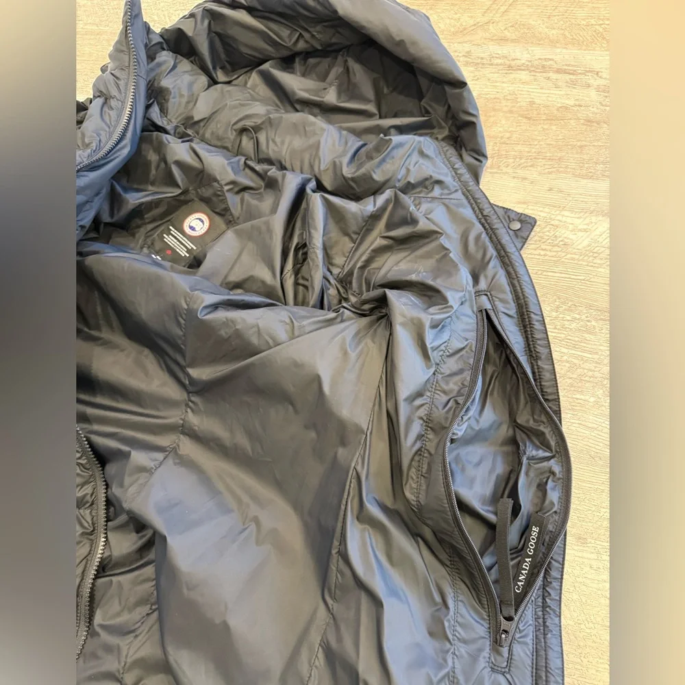 Canada Goose Women's Black Ellison Puffer Coat NEW - Picture 7 of 16